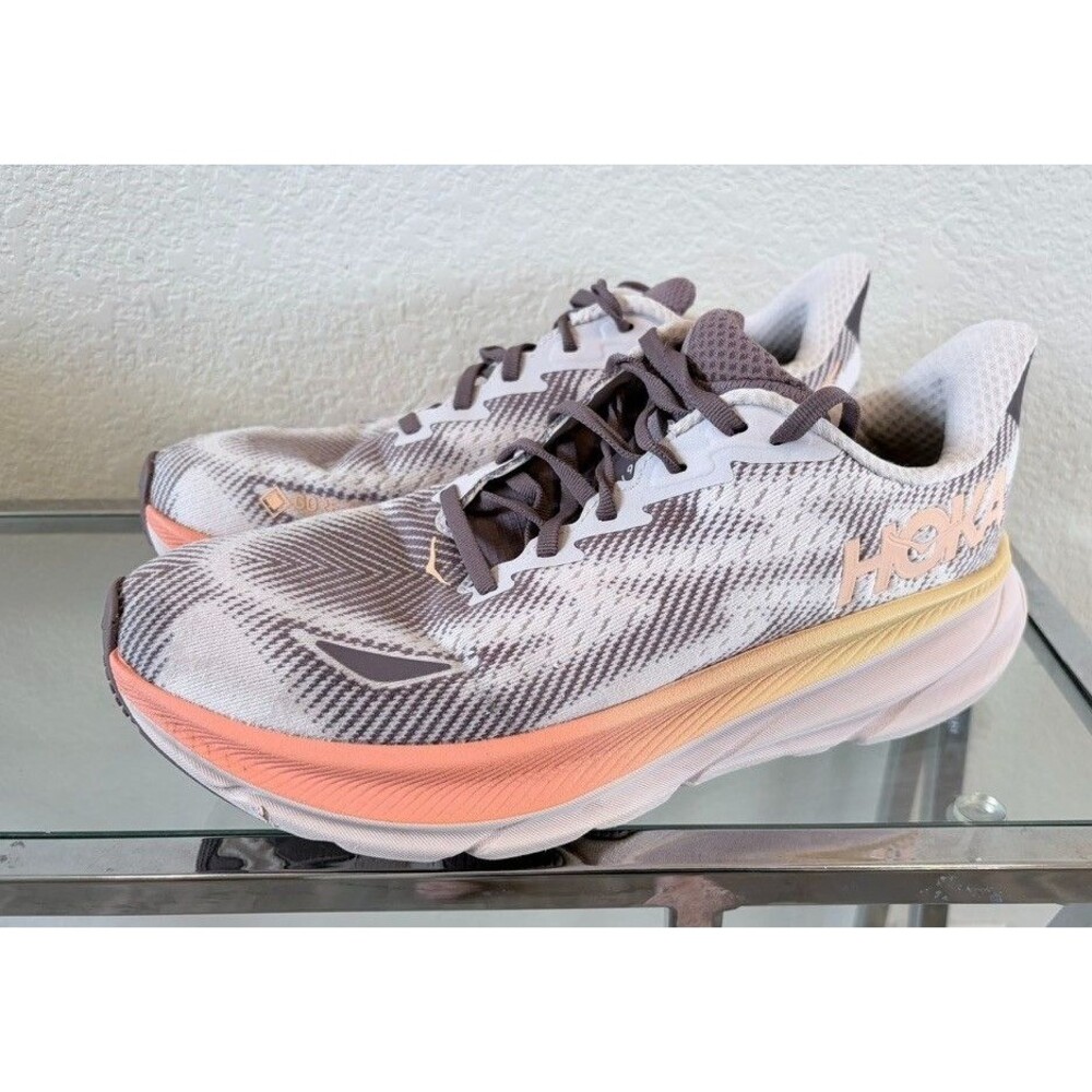 Hoka Clifton 9 GTX Running Shoes Womens 9.5B Sneaker Gore Tex